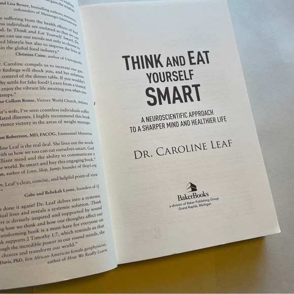 Dr. Caroline Leaf Book Think and Eat Yourself Smart - Picture 8 of 9